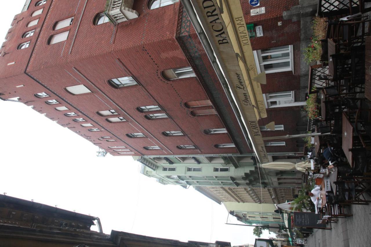Ringavenue Apartments Budapest Bagian luar foto