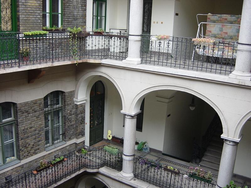 Ringavenue Apartments Budapest Bagian luar foto